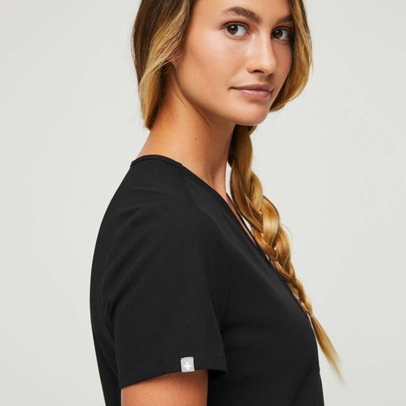 Large - BLACK - FIGS scrubs Set - Top and Jogger Pants - Picture 5 of 9